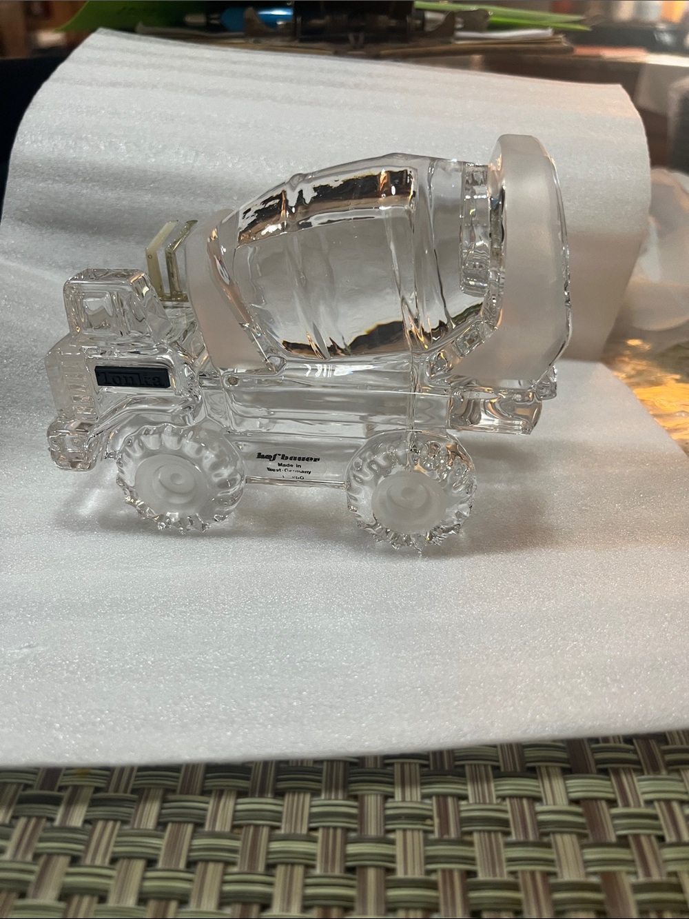 Vintage 1989 Tonya crystal cement mixer made in Germany